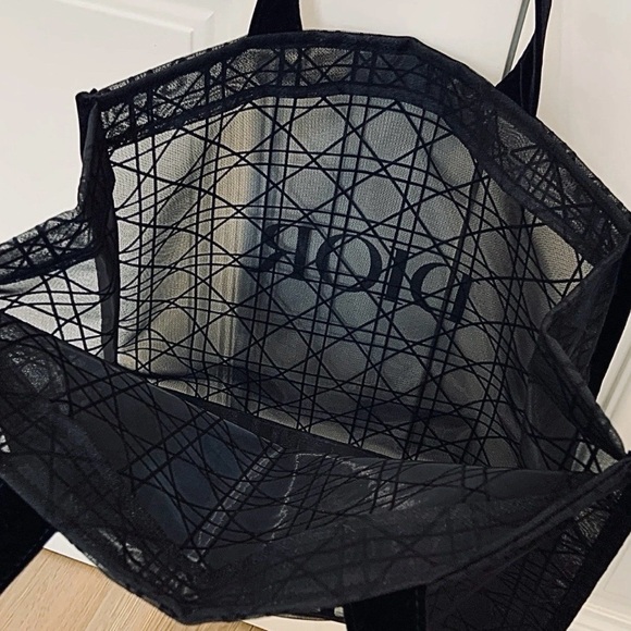 Mesh Tote Bag - Picture 2 of 3